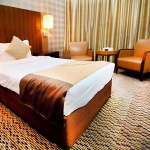 Standard Zimmer mit Kingsize-Bett